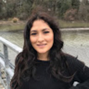 Meet your Posher, Claudia